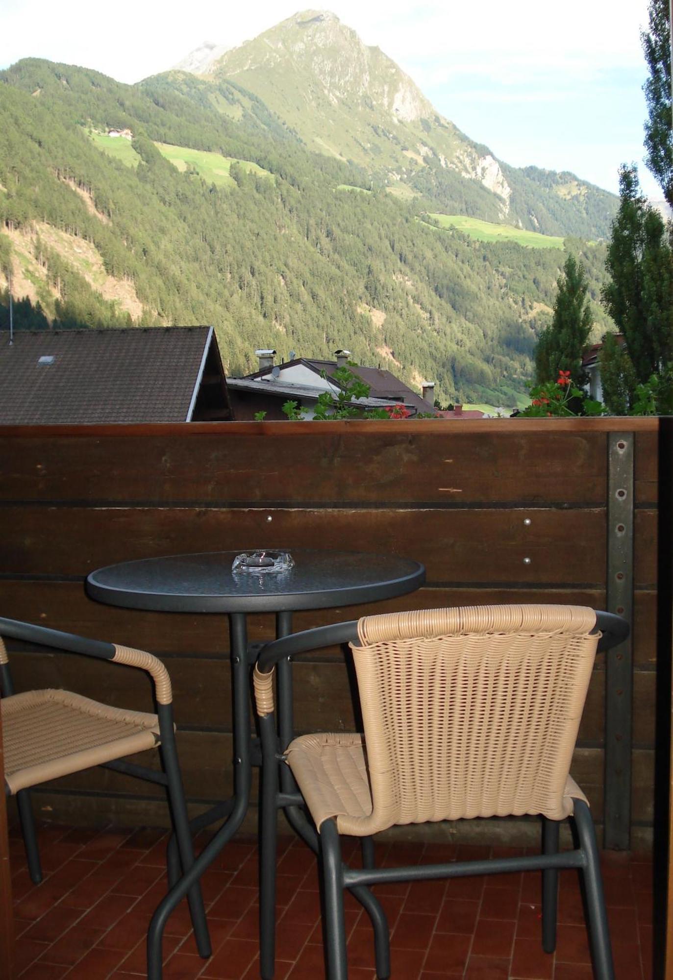 Gaestehaus Obwexer Matrei in Osttirol Esterno foto